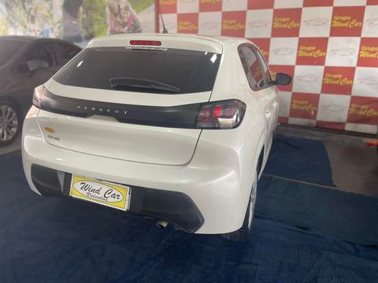 PEUGEOT-208-2023