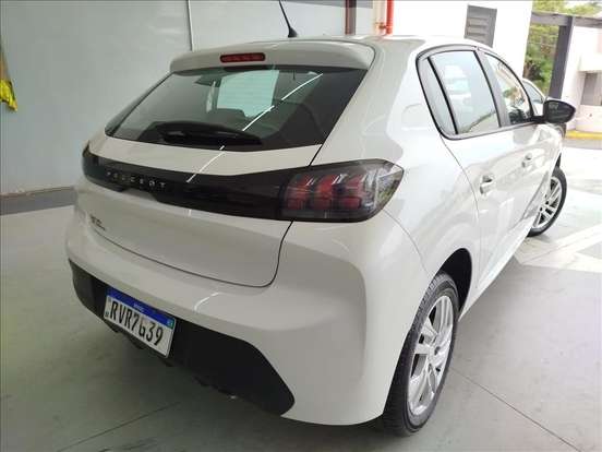PEUGEOT-208-2022