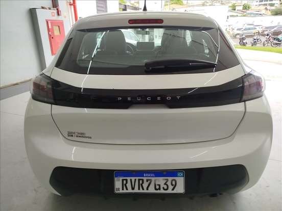 PEUGEOT-208-2022