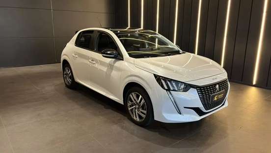 PEUGEOT-208-2021
