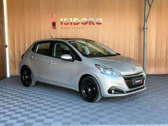 PEUGEOT-208-2016