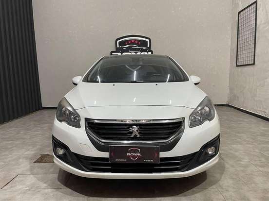 PEUGEOT-208-2016