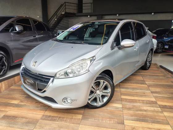 PEUGEOT 208 1.6 GRIFFE 16V FLEX 4P AUTOMÁTICO
