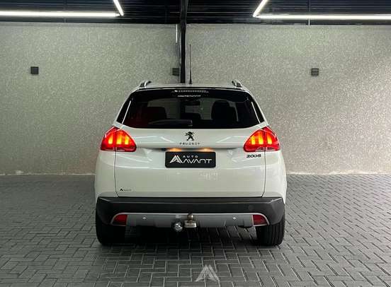 PEUGEOT-208-2017