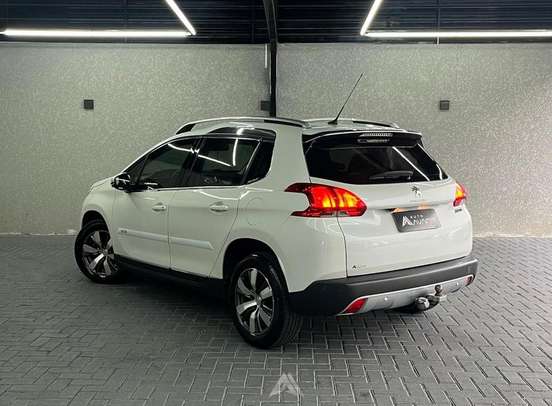 PEUGEOT-208-1.6 GRIFFE 16V FLEX 4P AUTOMÁTICO PEUGEOT-208-2017