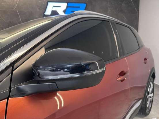 PEUGEOT-3008-2018