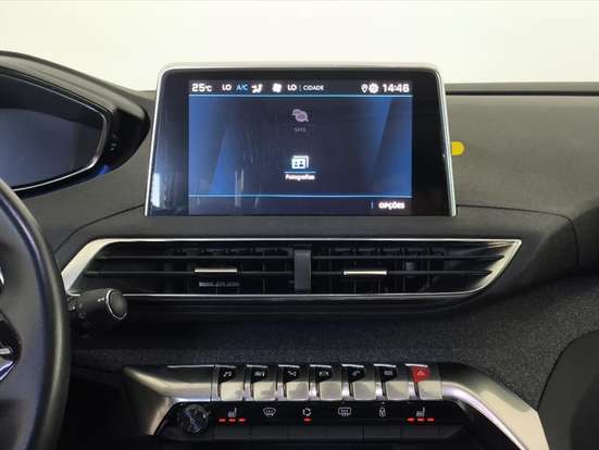 PEUGEOT-3008-2019