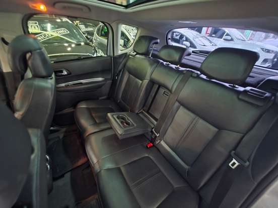 PEUGEOT-3008-2010