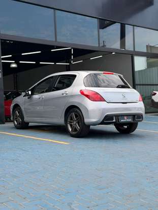 PEUGEOT-308-1.6 GRIFFE THP 16V GASOLINA 4P AUTOMÁTICO PEUGEOT-308-2013