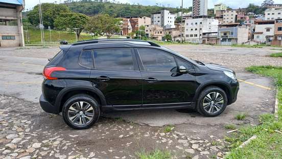 PEUGEOT-2008-2019