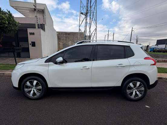 PEUGEOT-2008-1.6 16V FLEX GRIFFE 4P AUTOMÁTICO PEUGEOT-2008-2015