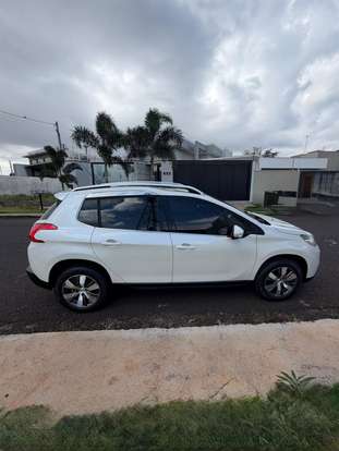 PEUGEOT-2008-2015