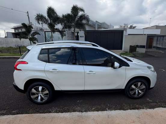 PEUGEOT-2008-1.6 16V FLEX GRIFFE 4P AUTOMÁTICO PEUGEOT-2008-2015