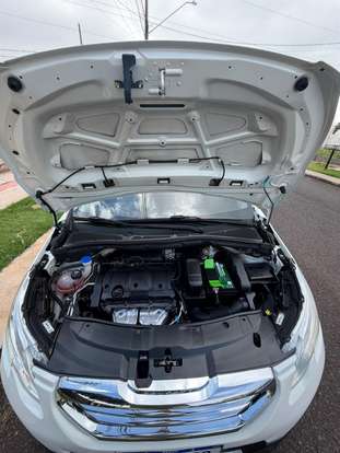 PEUGEOT-2008-1.6 16V FLEX GRIFFE 4P AUTOMÁTICO PEUGEOT-2008-2015