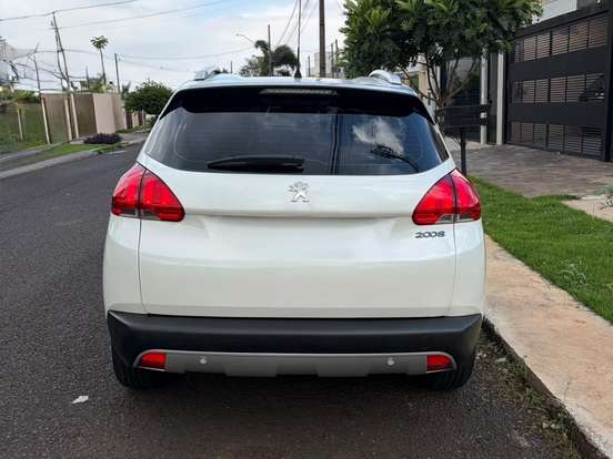 PEUGEOT-2008-1.6 16V FLEX GRIFFE 4P AUTOMÁTICO PEUGEOT-2008-2015