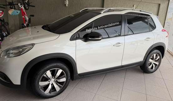PEUGEOT-2008-2018