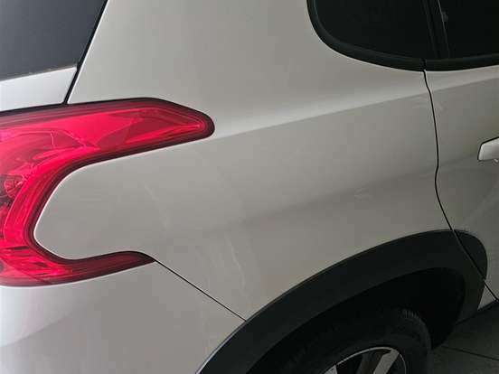 PEUGEOT-2008-1.6 16V FLEX GRIFFE 4P AUTOMÁTICO PEUGEOT-2008-2018