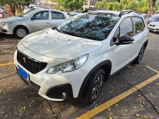 PEUGEOT-2008-2019