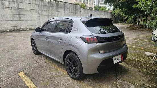 PEUGEOT-208-2023