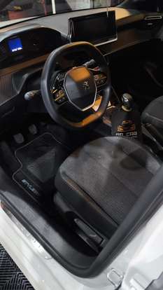 PEUGEOT-208-2024