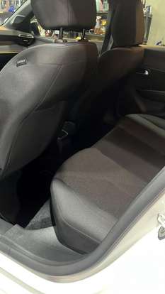 PEUGEOT-208-2024