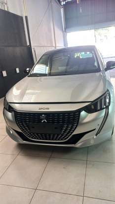 PEUGEOT-208-2021