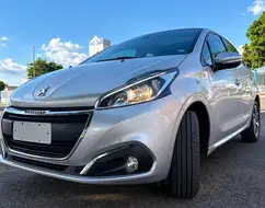 PEUGEOT 208 1.6 GRIFFE 16V FLEX 4P AUTOMÁTICO PEUGEOT 208 1.6 GRIFFE 16V FLEX 4P AUTOMÁTICO