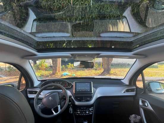 PEUGEOT-208-1.6 GRIFFE 16V FLEX 4P AUTOMÁTICO PEUGEOT-208-2018