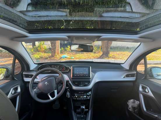 PEUGEOT-208-1.6 GRIFFE 16V FLEX 4P AUTOMÁTICO PEUGEOT-208-2018