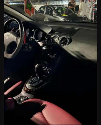 PEUGEOT-308-2012