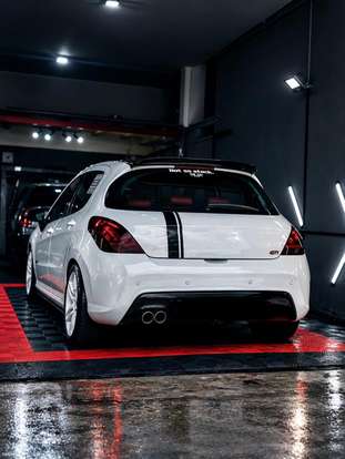PEUGEOT-308-2012