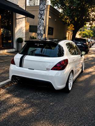 PEUGEOT-308-2012