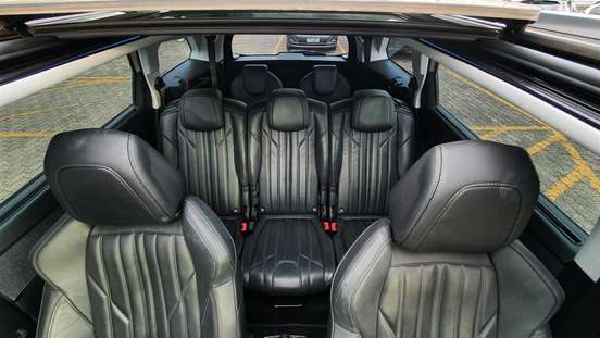 PEUGEOT-5008-2018
