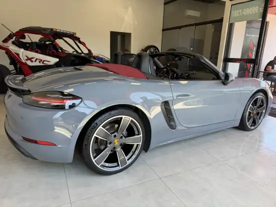 PORSCHE-718-2024