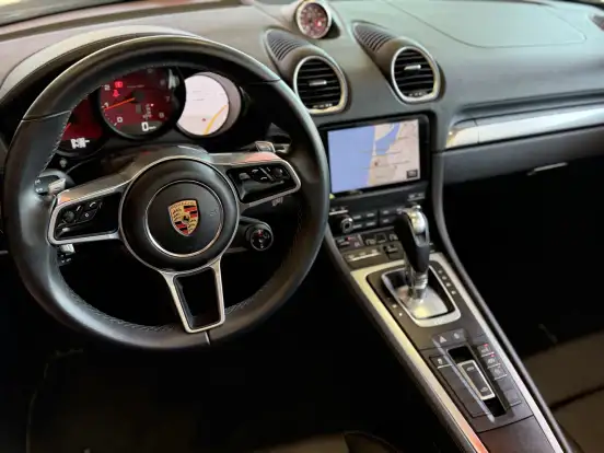 PORSCHE-718-2024