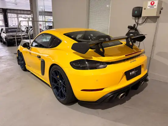 PORSCHE-718-2024