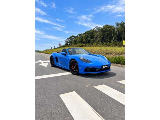 PORSCHE-718-2024