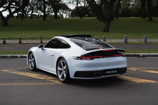 PORSCHE-911-2020