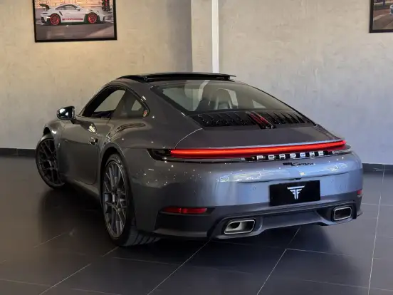 PORSCHE-911-2024