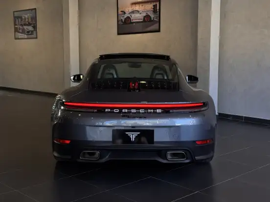 PORSCHE-911-2024
