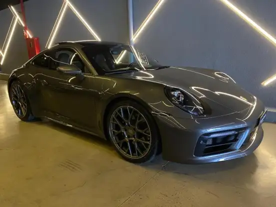 PORSCHE-911-2024