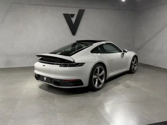 PORSCHE-911-2023