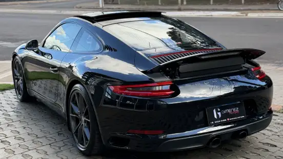 PORSCHE-911-2018