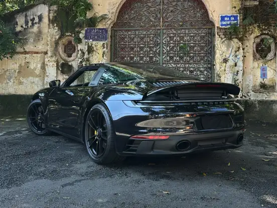 PORSCHE-911-2024