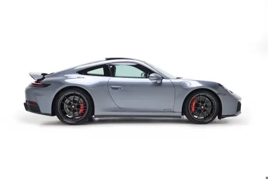 PORSCHE-911-2025
