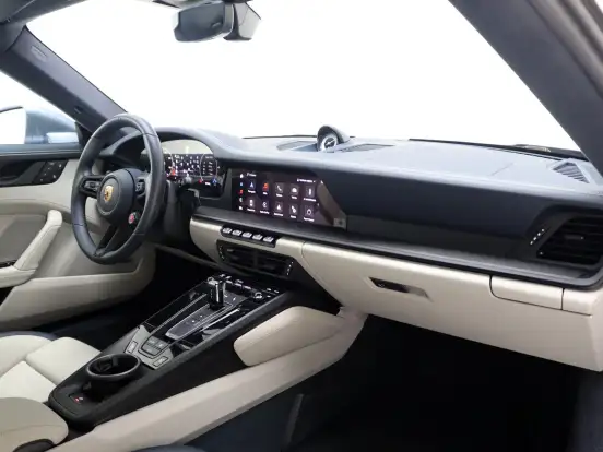 PORSCHE-911-3.6 24V H6 T-HYBRID CARRERA GTS PDK PORSCHE-911-2025