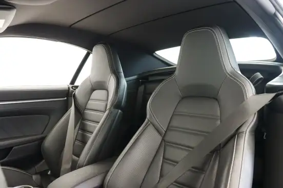 PORSCHE-911-2023