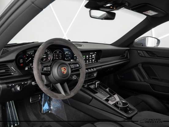 PORSCHE-911-2023