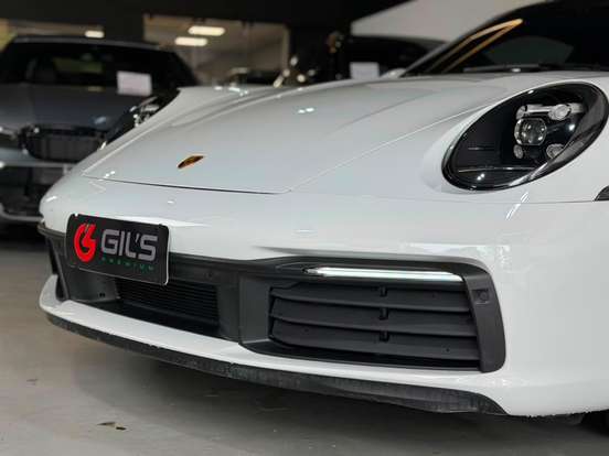 PORSCHE-911-2021