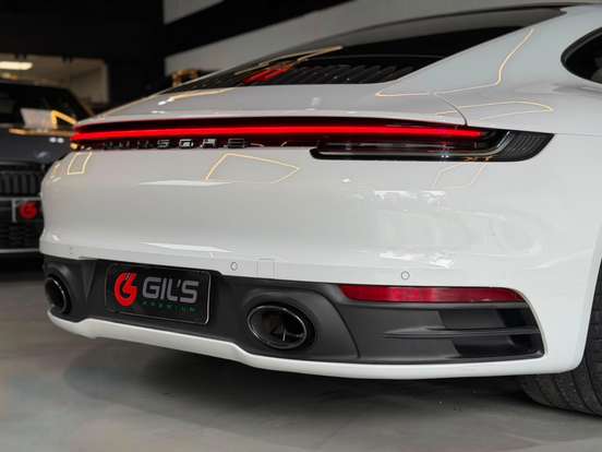PORSCHE-911-2021